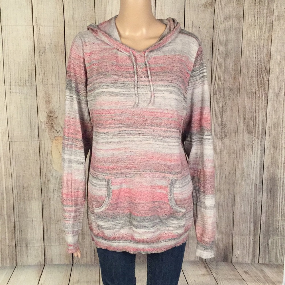 Light hooded long sleeve shirt